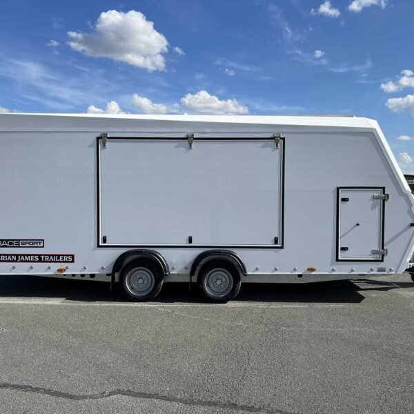 Transportador de coches Brian James Race Sport cerrado
